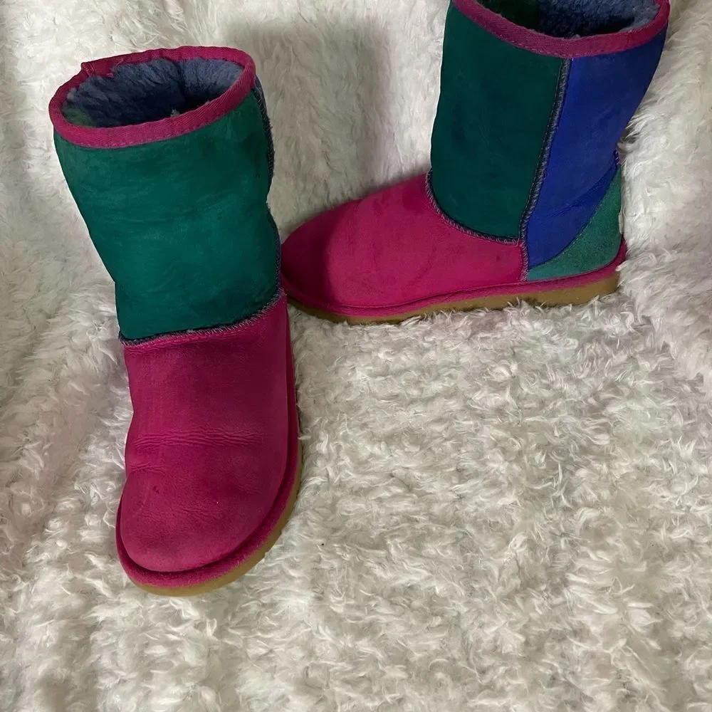 UGG Australia  youth Tri color block hot pink,teal green and purple Size…